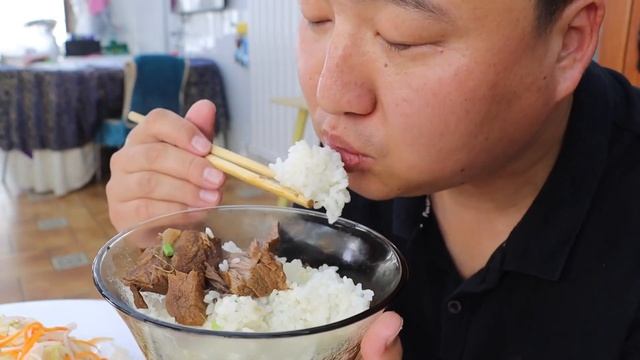 More Satisfying Than Fried Steak, Home-style Stewed Spicy Beef, Enjoyable To Chew | Mukbang