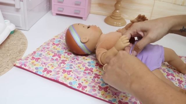 ROTINA DA MANHÃ DAS BABY ALIVES GÊMEAS NINA E HANNA SE ARRUMANDO PARA O BALÉ смотреть онлайн