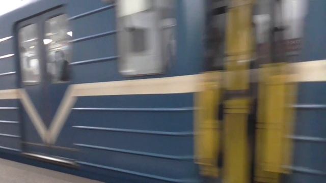 метро станция площадь Востания смотреть онлайн