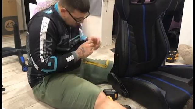 Собрал новое Кресло игровое ZET GAMING Force Armor 1000Mиграем в Tanks Blitz.