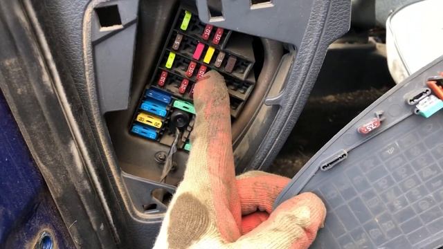 Как отключить систему ABS на всех автомобилях смотреть онлайн