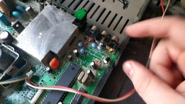 Sony Trinitron KV-25R1R или еще один дохлый Trinitron. смотреть онлайн