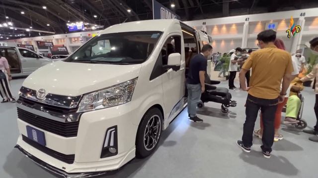 2022 Toyota Hiace - New Toyota Hiace Commuter смотреть онлайн