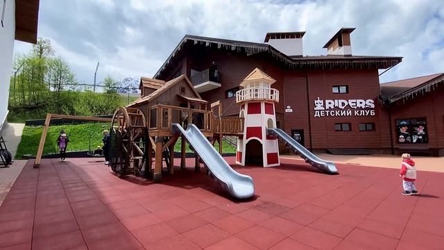 VLOG.ШИКАРНАЯ ПРОГУЛКА НА #РОЗАХУТОР ПОКОРМИЛИ ЖИВОТНЫХ В ГОРАХ. смотреть онлайн