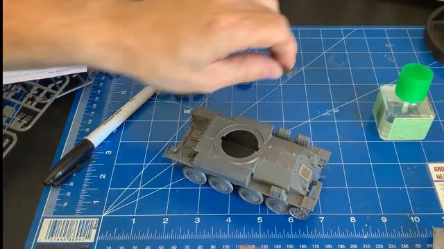 Building the New Tamiya 1/35 38t plastic model kit смотреть онлайн