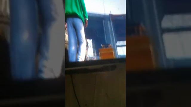 Где найти самосвал и бульдозер не в дэвис-кварц смотреть онлайн