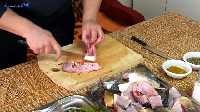 ШАШЛЫК из РЫБЫ на УГЛЯХ. Рецепт КАРПА НА МАНГАЛЕ от КУЛИНАР КАВКАЗА. смотреть онлайн