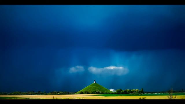 Happy Uplifting Ambient Piano Music - Laughter Is The Best Medicine