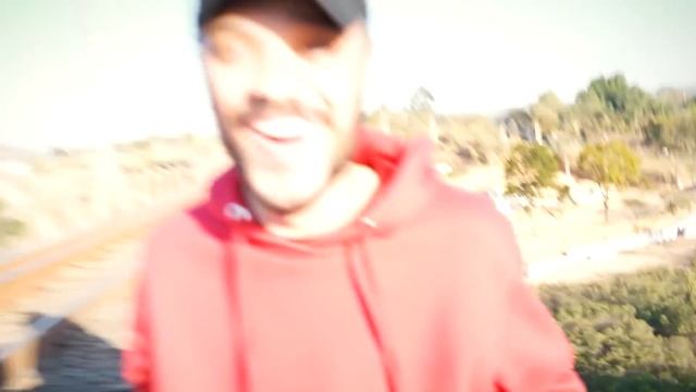 JOGUEI 50.000 MIL ESTALINHOS A 50 METROS DE ALTURA смотреть онлайн