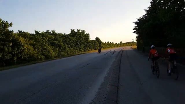 Honda CB 750 cafe racer flyby смотреть онлайн