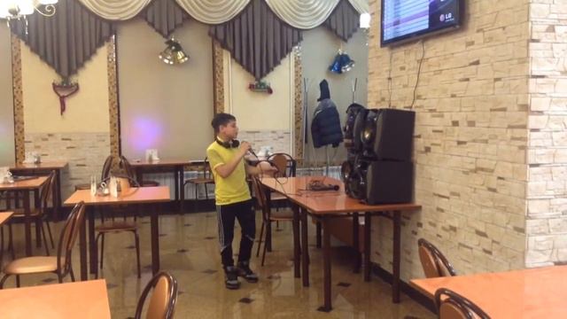 у этого мальчика голос как у Эльбруса Джанмирзоева смотреть онлайн
