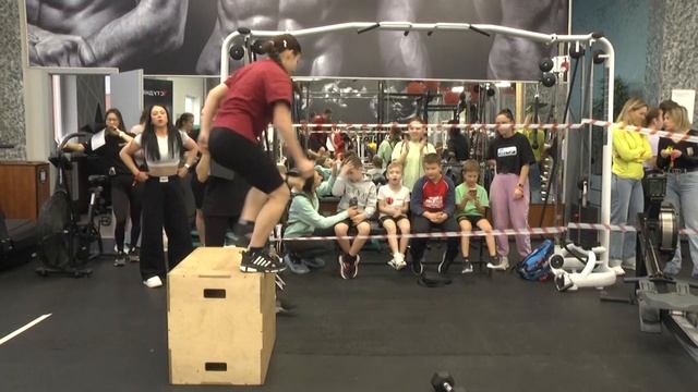 Во Владимире прошли детско-юношеские соревнования по кроссфиту смотреть онлайн