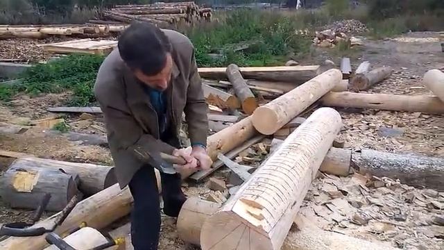 Деревянные дома Карелии, рубка охлупня топором смотреть онлайн