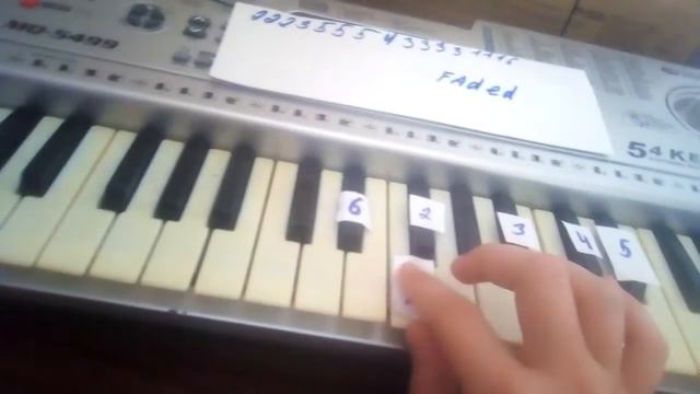 Как научится играть песню Faded 😊😏 смотреть онлайн