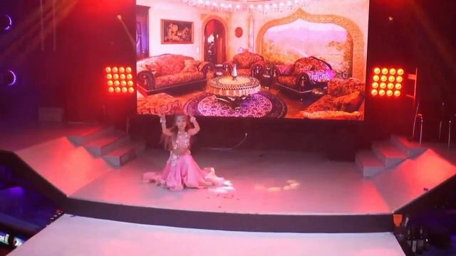 Восточные танцы, Ксения Дворецкая, Caprica