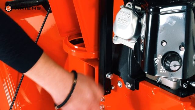 Сборка гусеничного снегоуборщика Ariens ST 24 LET Compact Track 920318 смотреть онлайн