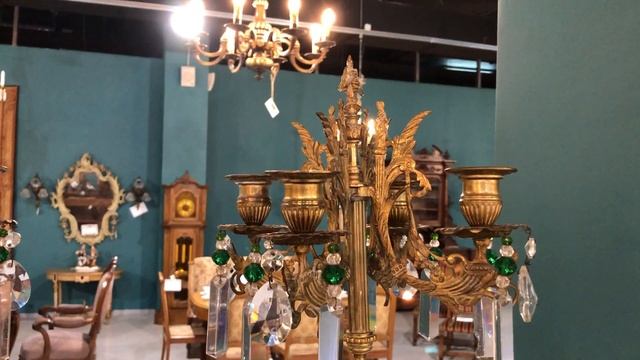 Пара латунных подсвечников с подвесками смотреть онлайн