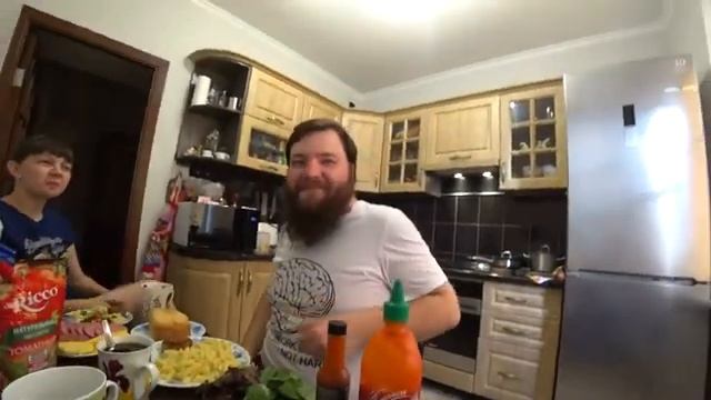 Отпуск/Острые соусы/Cozmo Vector смотреть онлайн