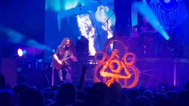 Coheed & Cambria perform “Beautiful Losers” live at Toyota Music Factory in Irving, TX July 17, 202 смотреть онлайн