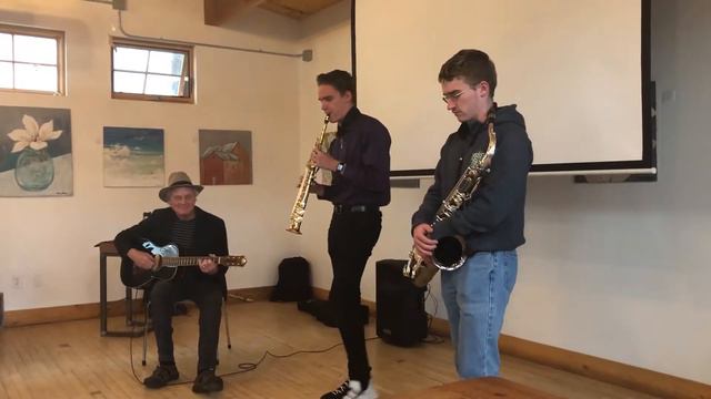 Finn, Arden and Uncle Robert смотреть онлайн