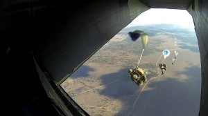 АН 12 ЗНАКОМСТВО С ЛЕГЕНДАРНЫМ САМОЛЕТОМ