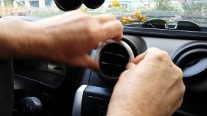 Легко снимаем кольца воздуховодов Лада Гранта и устанавливаем новые