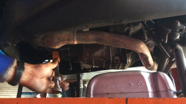 Entretien Moto Honda integra 750S DCT ( Vidange d'huile, filtre à air et graissage la chaine смотреть онлайн