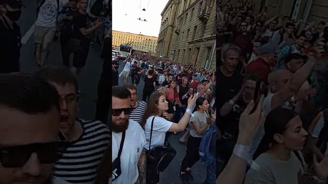 Все не попавшие на голосование в консульство Беларуси в Санкт-Петербурге... смотреть онлайн