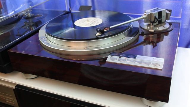 Проигрыватель винила Victor QL-Y55F (3) смотреть онлайн