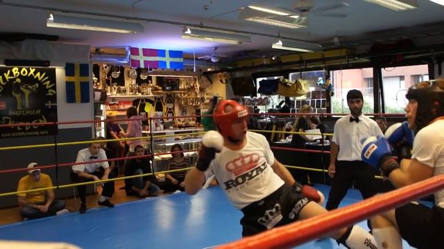 Furulunds Kickboxning: Andreas Bengtsson Match 1, rond 2 смотреть онлайн
