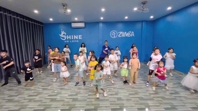 Crazy Frog || Zumba®️ Kid's || Zin™️Ricky Belwet Ekka смотреть онлайн