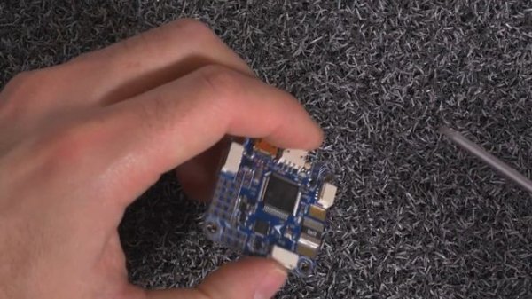 Обзор F4 мозга с OSD BetaFlight, датчиком тока и SD картой - Omnibus F4 V2 Pro