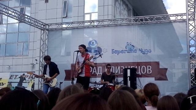 Братья Грим - Звездопады @Тюмень смотреть онлайн