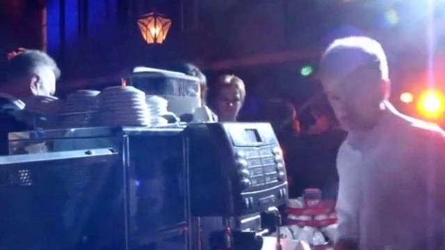 Как работает кофемашина La Cimbali M1 Milk PS смотреть онлайн