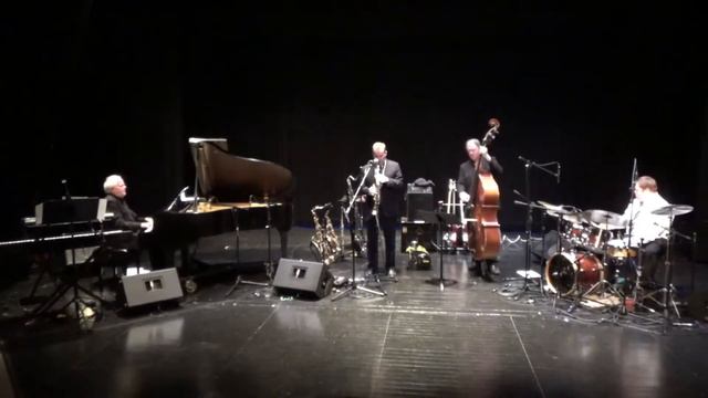 Wave, Bret Pimentel, soprano saxophone, jazz with Fish Michie, Barry Bays, Ben Arnold смотреть онлайн