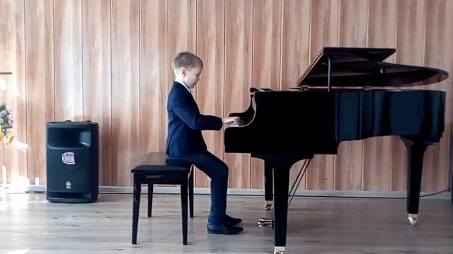 Левенских Максим. Л. Шитте Этюд D-dur смотреть онлайн