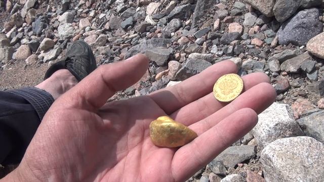 Какой то странный камень нашел бордово красного цвета смотреть онлайн