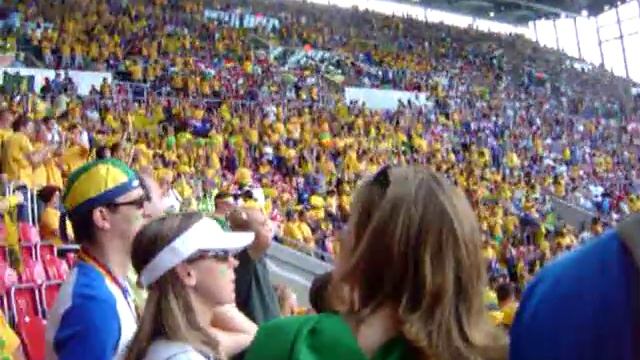 Italy Vs Australia WC 2006 Auzzie singing Down Under смотреть онлайн