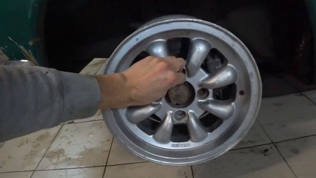 НОВЫЕ ДИСКИ НА ДВОЙКУ! СТИЛЬ? MOMO Enkei на ВАЗ 2102 1975 года!