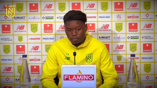 Anthony Limbombe avant OM - FC Nantes смотреть онлайн