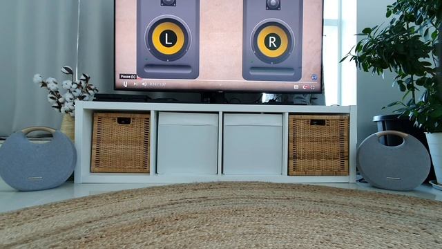Pairing 2 x Harman Kardon Onyx Studio 6 for Real Stereo without delay смотреть онлайн