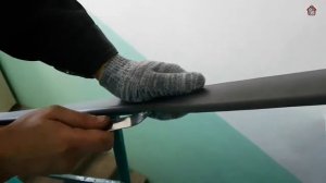 Установка поручня ПВХ на перила ограждения лестниц