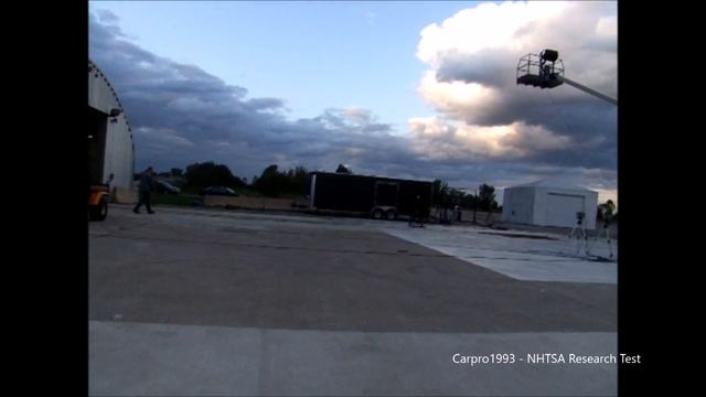2006 Ford Taurus Vs. 2006 Ford Taurus Frontal Angled Impact (80% - Crash Test Fail) смотреть онлайн