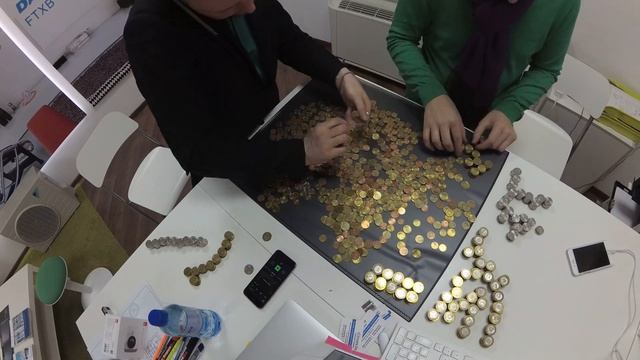 Белорусские деньги. 640$ в монетах смотреть онлайн