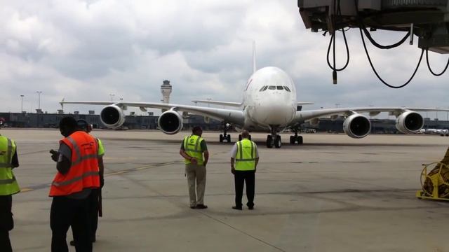 Air France A380 Pulling Into Washington Dulles International Airport [HD] смотреть онлайн