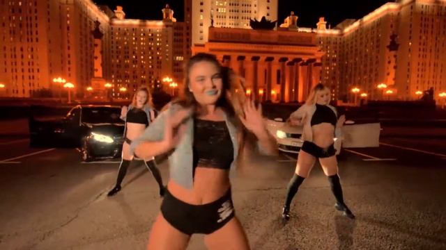 Bad and Boujee-Migos TWERK by DIZZY dance team (choreo by Vera Model) смотреть онлайн