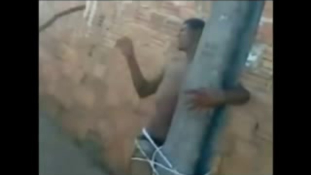 Избиение беззащитного парня