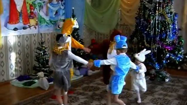 Новогодний спектакль в детском приюте Тракторозаводского района г. Челябинска (2006 год). смотреть онлайн