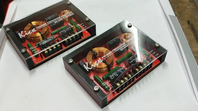 высококачественный двухполосный фильтр KICX смотреть онлайн