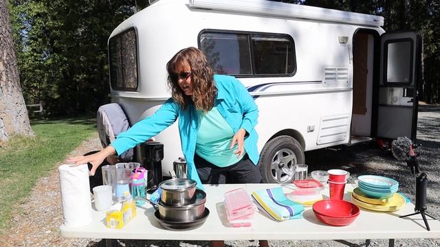 Cheap Kitchen Essentials for a Small RV or Camper Van смотреть онлайн